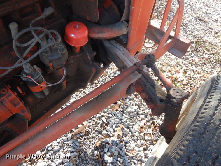image for item FG9700 Ford 601 Workmaster  tractor