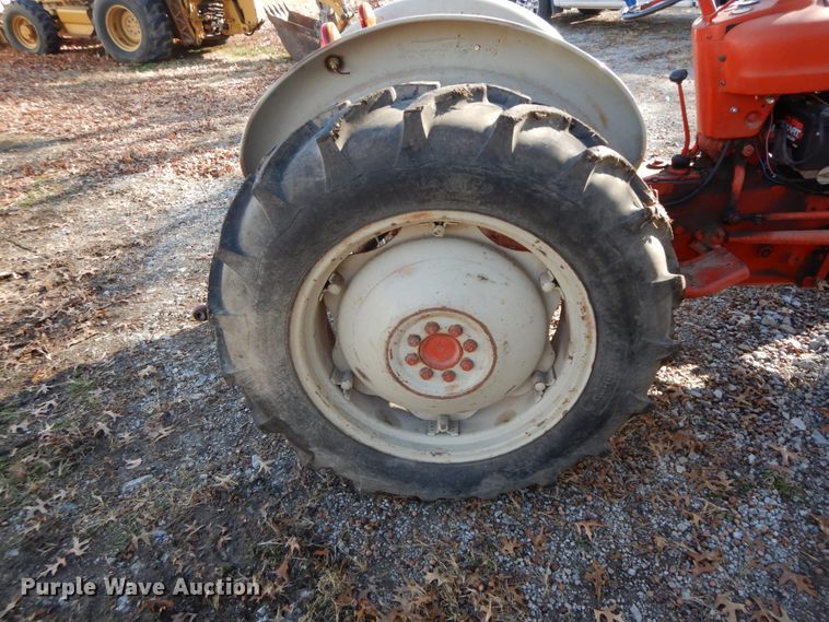 image for item FG9700 Ford 601 Workmaster  tractor