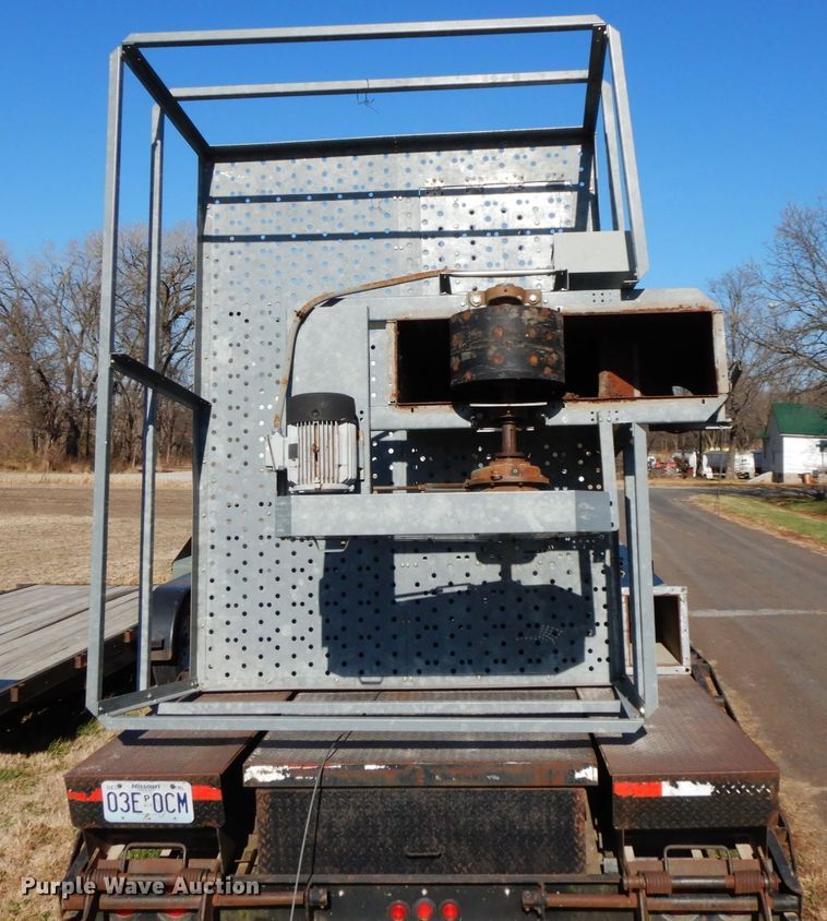 image for item FG9706 Lambton grain leg