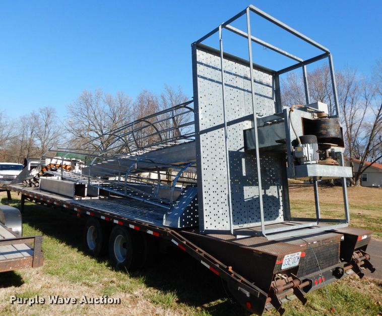 image for item FG9706 Lambton grain leg