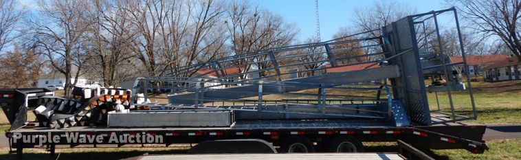 image for item FG9706 Lambton grain leg