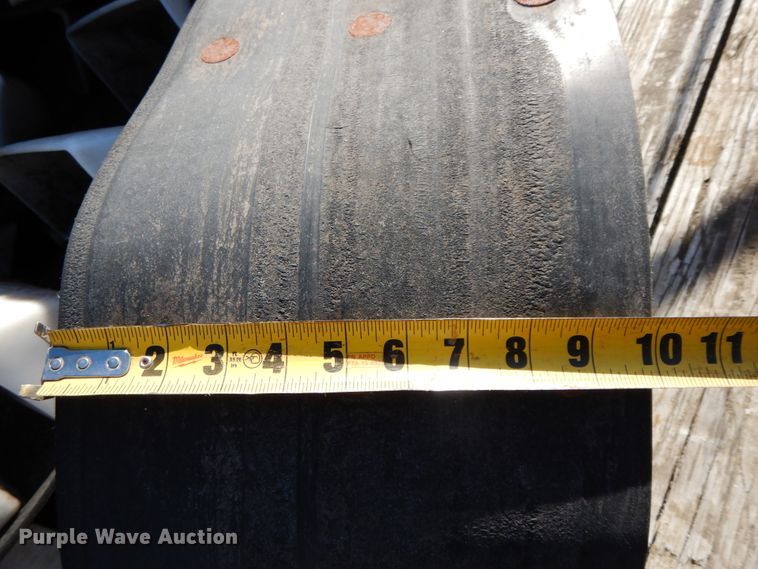 image for item FG9706 Lambton grain leg