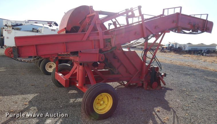 image for item FW9981 Bermuda sprig harvester