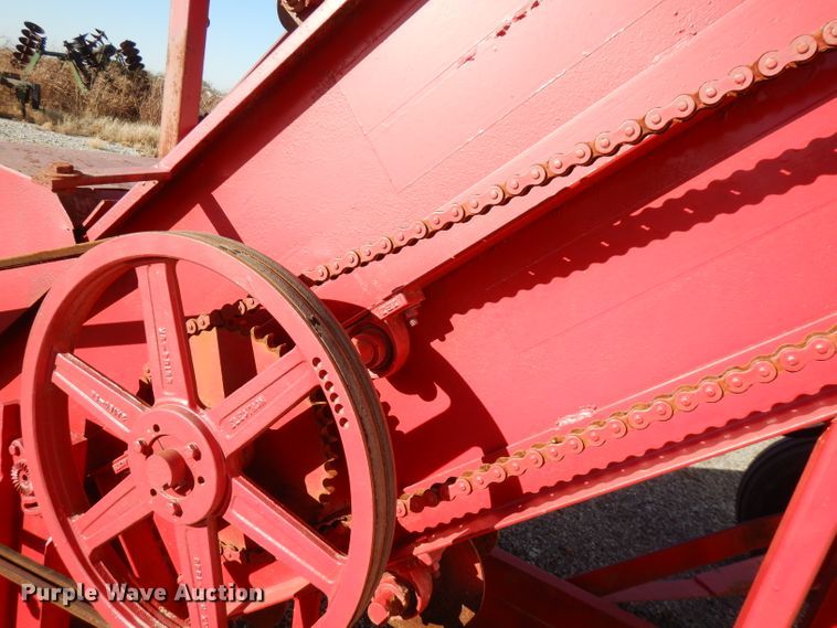 image for item FW9981 Bermuda sprig harvester