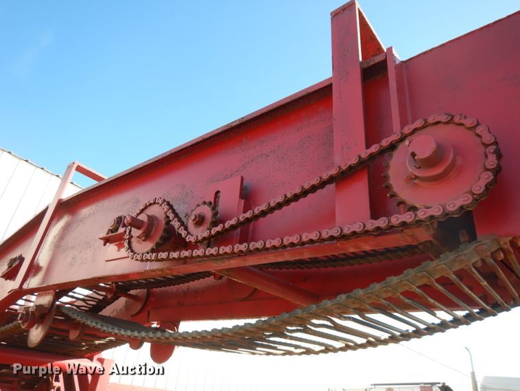 image for item FW9981 Bermuda sprig harvester