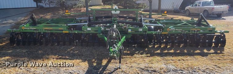 image for item FY9769 Great Plains Turbo-Till 3000 vertical tillage