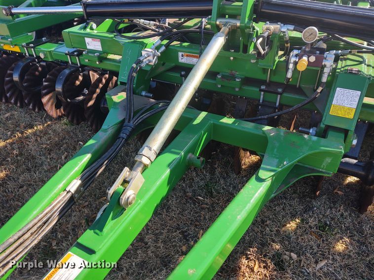 image for item FY9769 Great Plains Turbo-Till 3000 vertical tillage