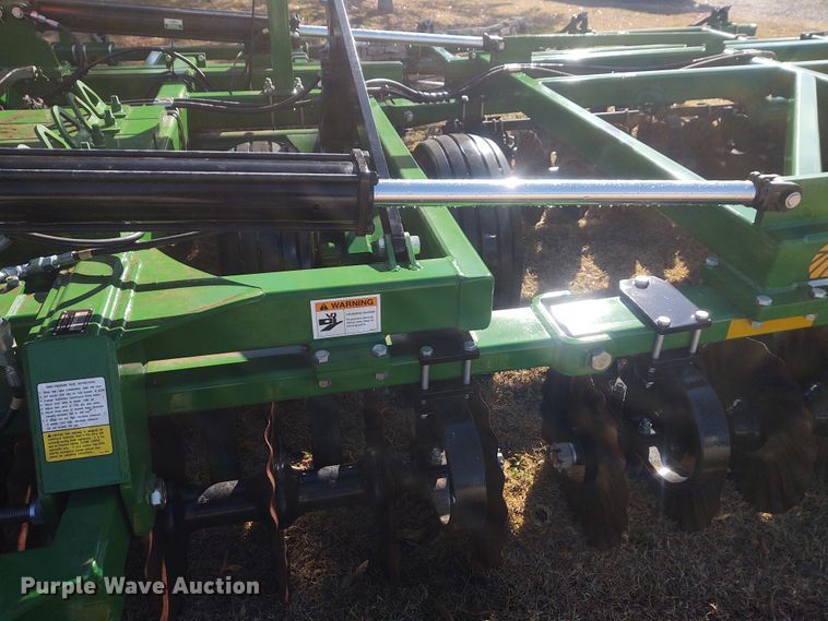 image for item FY9769 Great Plains Turbo-Till 3000 vertical tillage