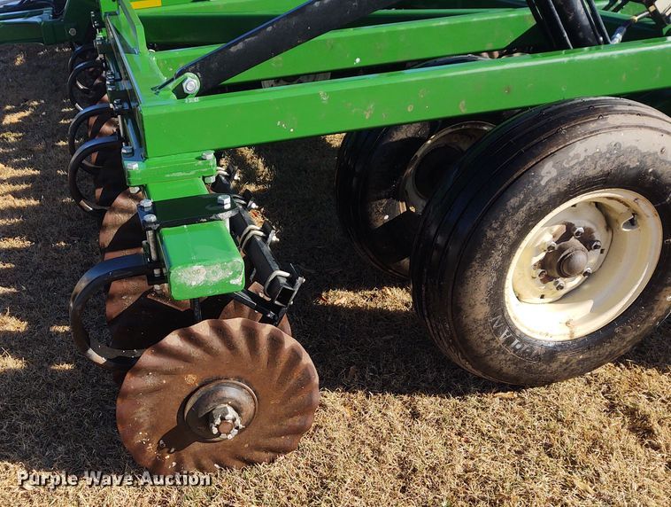 image for item FY9769 Great Plains Turbo-Till 3000 vertical tillage
