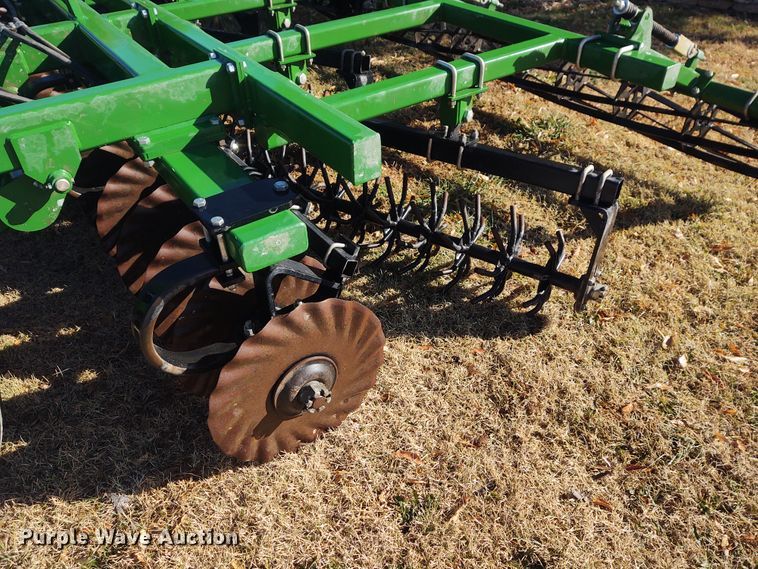 image for item FY9769 Great Plains Turbo-Till 3000 vertical tillage