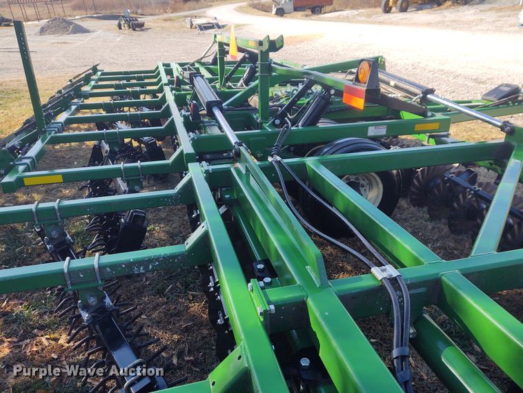 image for item FY9769 Great Plains Turbo-Till 3000 vertical tillage