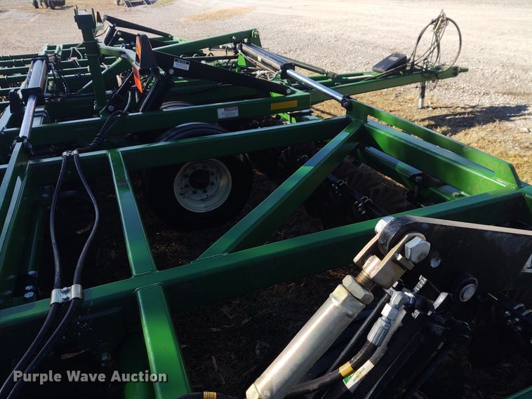 image for item FY9769 Great Plains Turbo-Till 3000 vertical tillage