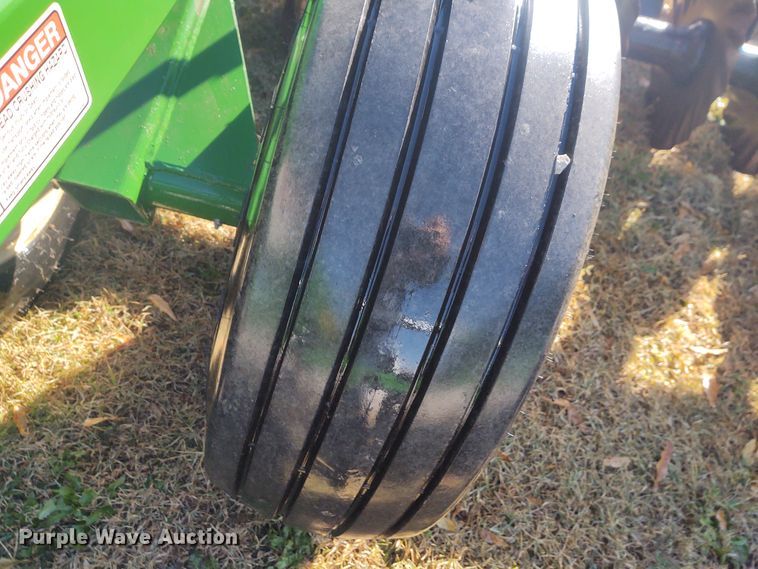 image for item FY9769 Great Plains Turbo-Till 3000 vertical tillage