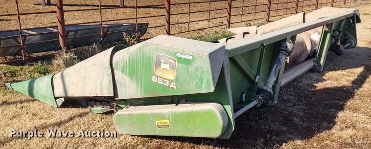 image for item FY9770 John Deere 853A row crop head