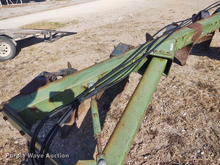 image for item FY9771 John Deere 2600 five bottom plow