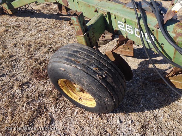 image for item FY9771 John Deere 2600 five bottom plow