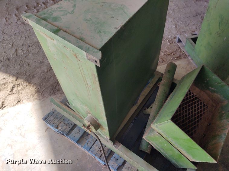 image for item FY9772 John Deere front mounted fuel tanks