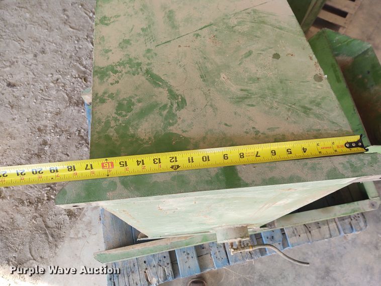 image for item FY9772 John Deere front mounted fuel tanks