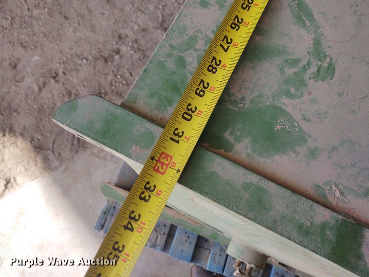 image for item FY9772 John Deere front mounted fuel tanks