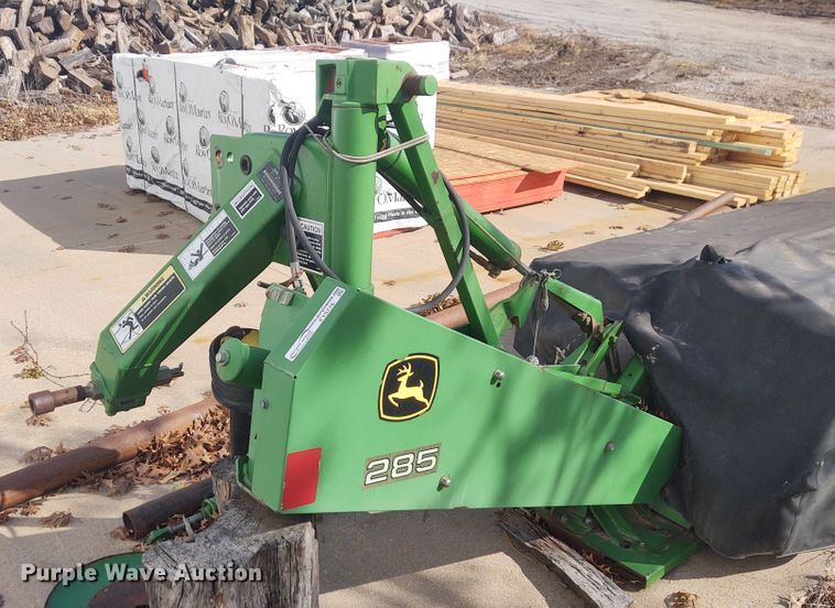image for item FY9776 John Deere 285 disc mower