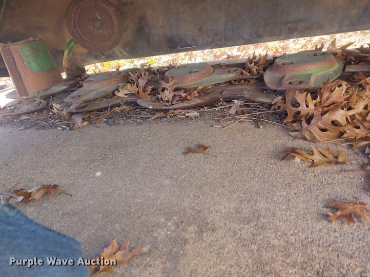 image for item FY9776 John Deere 285 disc mower