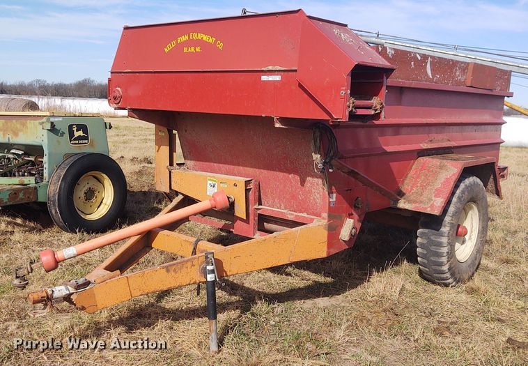 image for item FY9779 Kelly-Ryan 5X12 feed wagon