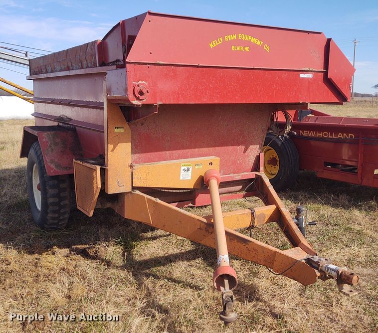 image for item FY9779 Kelly-Ryan 5X12 feed wagon
