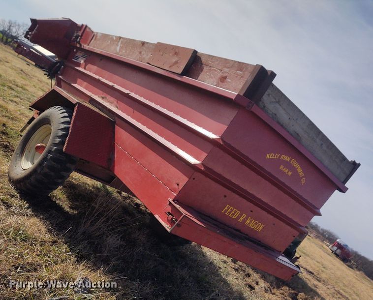 image for item FY9779 Kelly-Ryan 5X12 feed wagon