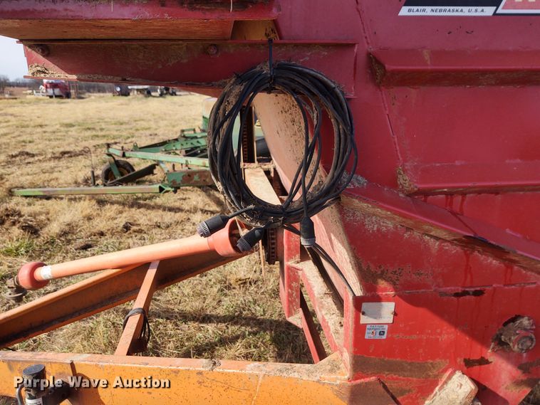 image for item FY9779 Kelly-Ryan 5X12 feed wagon