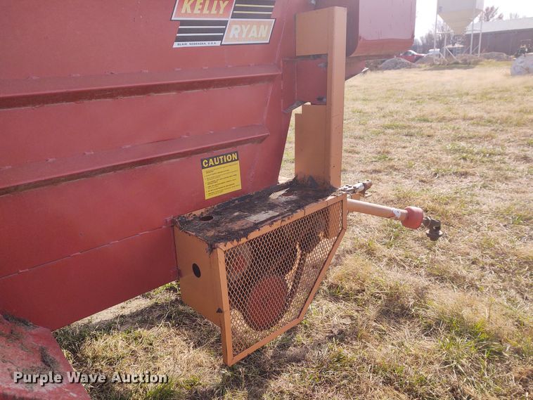 image for item FY9779 Kelly-Ryan 5X12 feed wagon