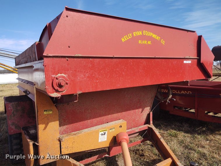 image for item FY9779 Kelly-Ryan 5X12 feed wagon