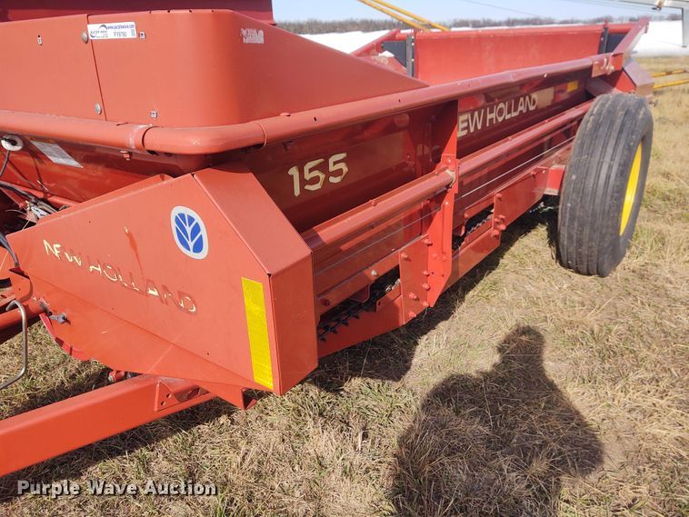 image for item FY9780 New Holland 155 manure spreader