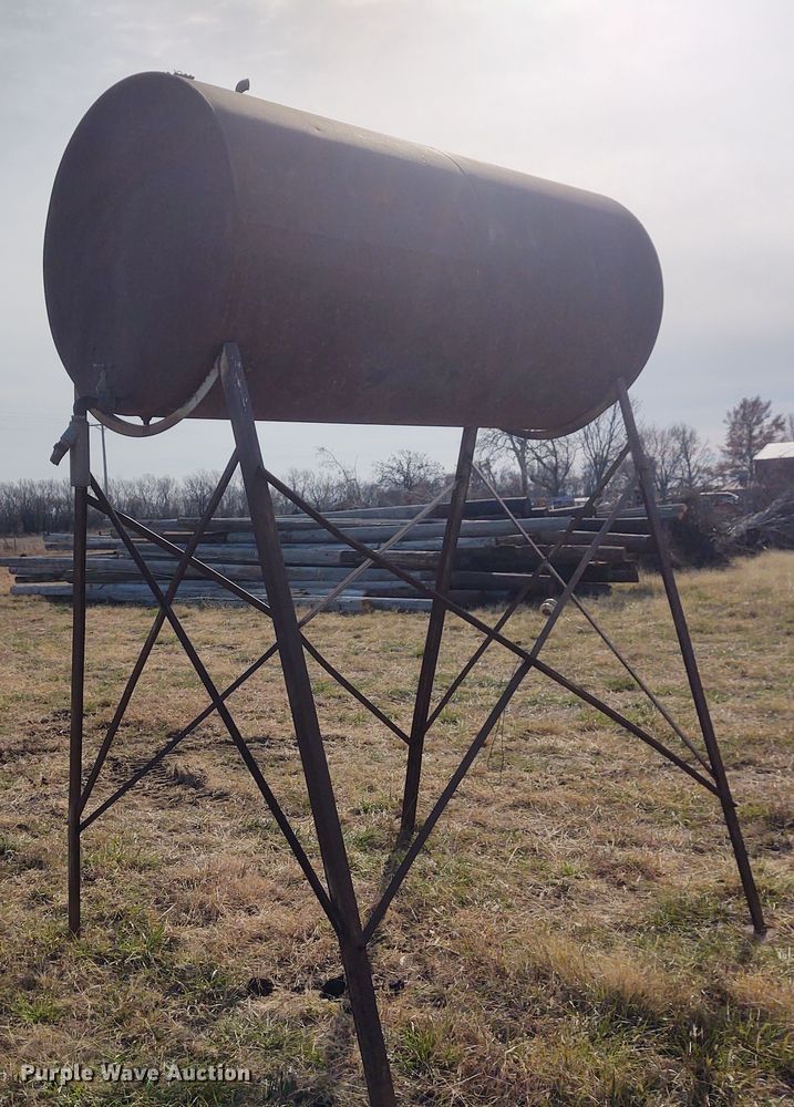 image for item FY9783 Fuel tank