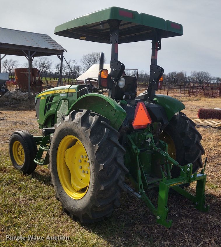 image for item FY9784 2018 John Deere 5045E  tractor