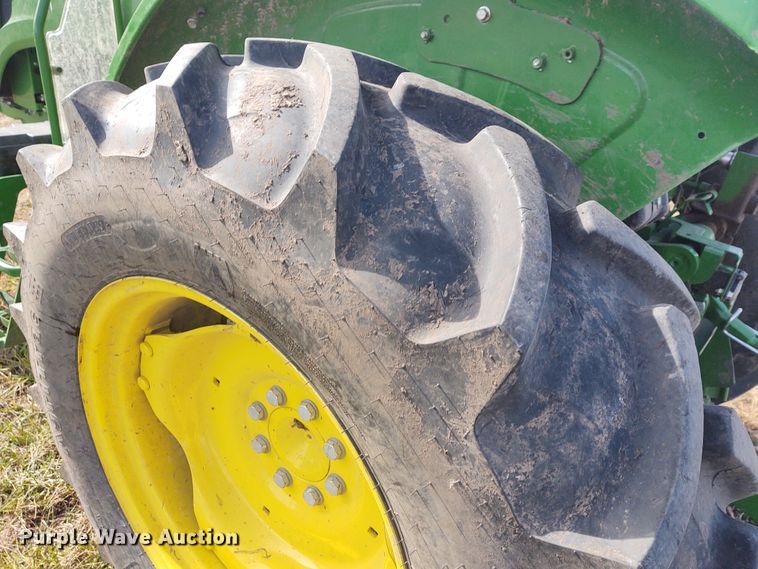 image for item FY9784 2018 John Deere 5045E  tractor