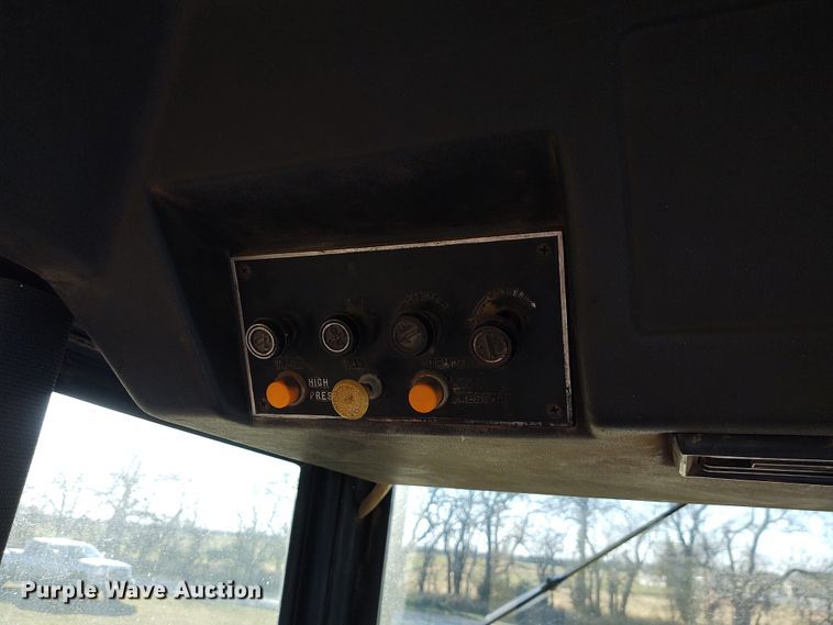 image for item FY9791 1981 Versatile 895  Series S 4WD tractor