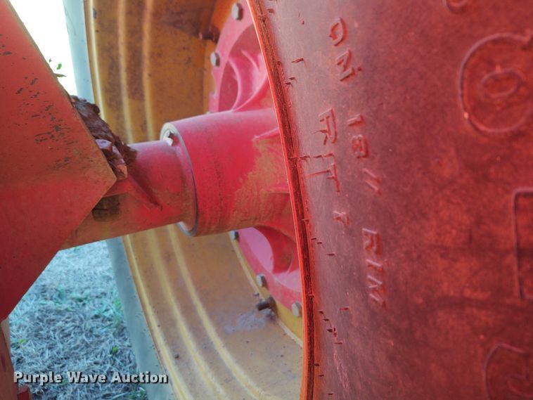 image for item FY9791 1981 Versatile 895  Series S 4WD tractor