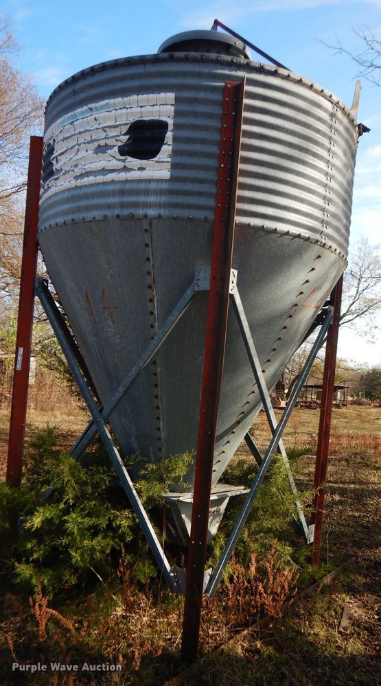 image for item GK9468 Feed bin