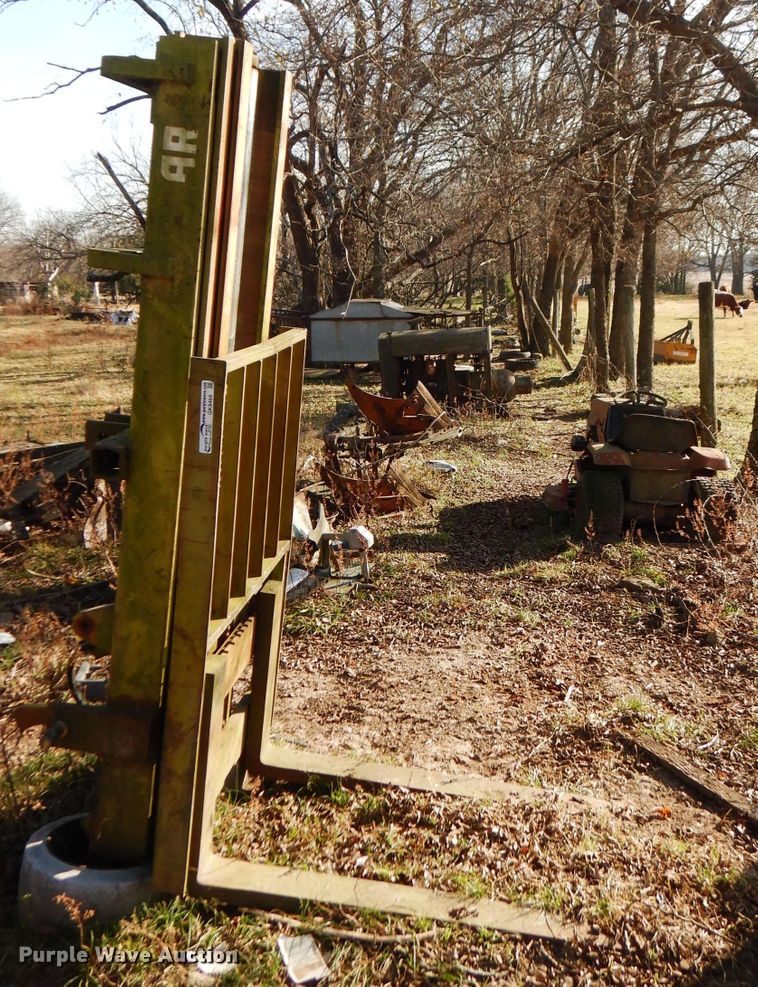 image for item GK9469 Clark forklift attachment