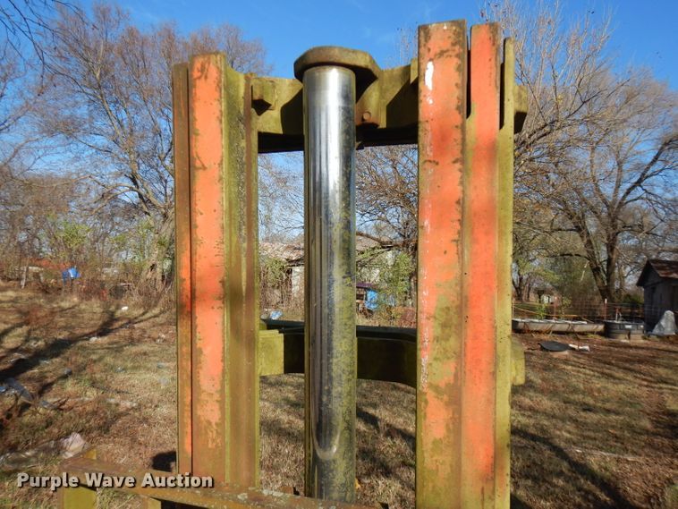 image for item GK9469 Clark forklift attachment