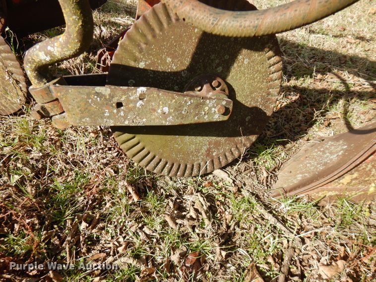 image for item GK9472 International five bottom plow