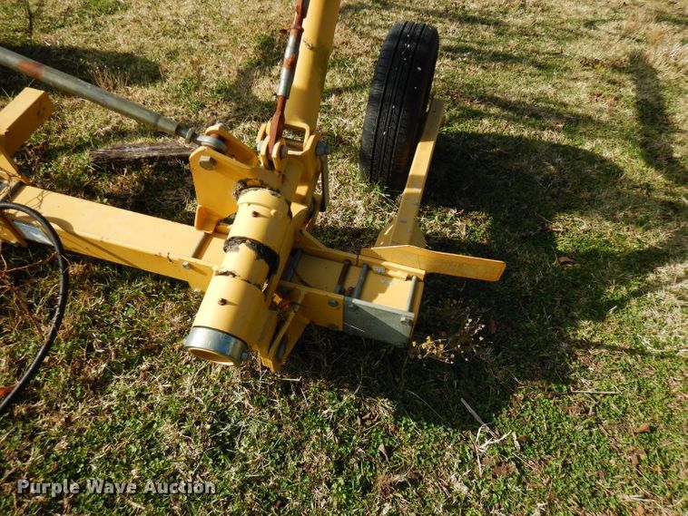 image for item GK9473 Vermeer WR22 hay rake