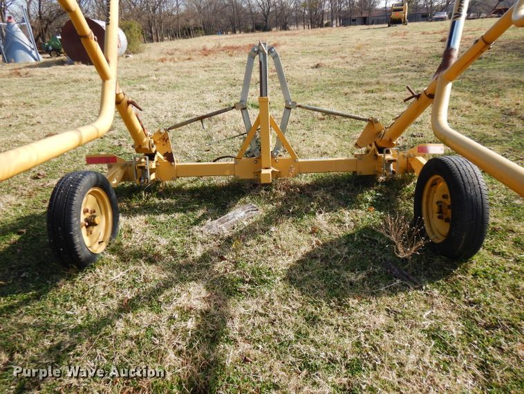 image for item GK9473 Vermeer WR22 hay rake