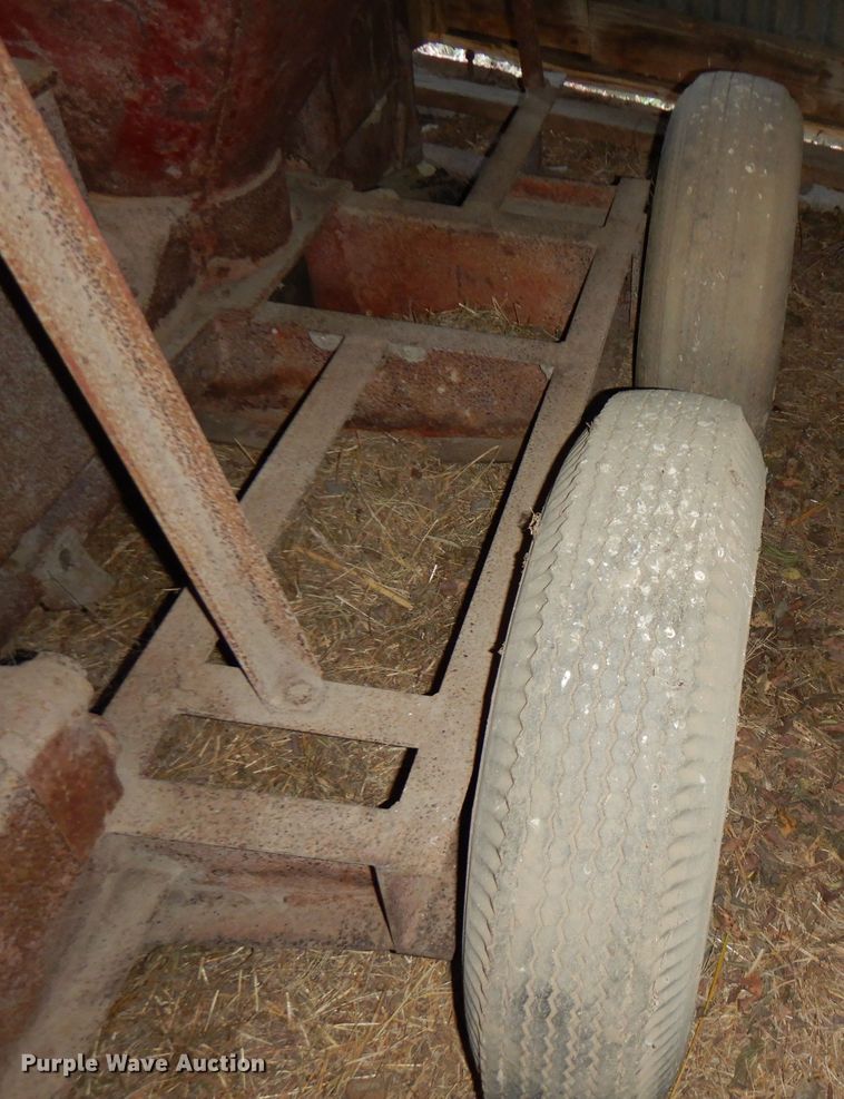 image for item GK9476 Peerless Rol-N-Mix feed mixer/grinder