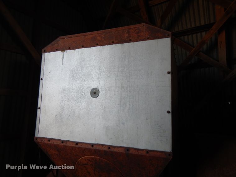 image for item GK9476 Peerless Rol-N-Mix feed mixer/grinder