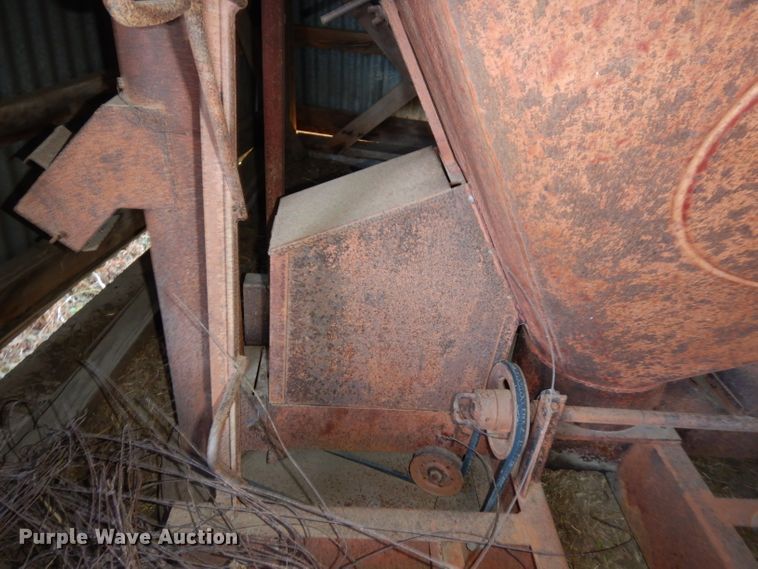 image for item GK9476 Peerless Rol-N-Mix feed mixer/grinder