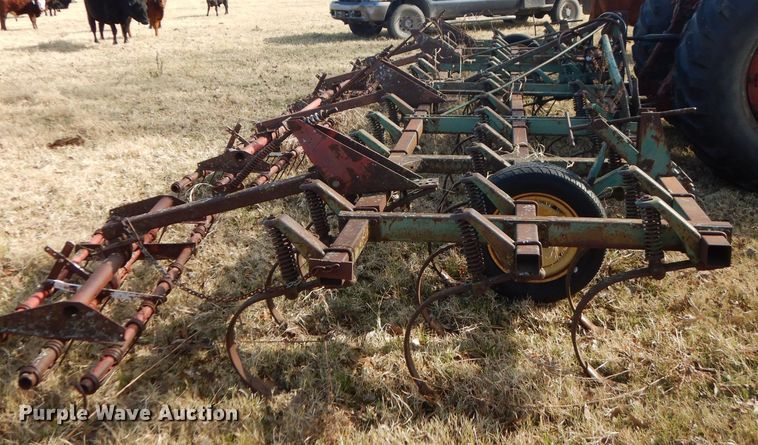 image for item GK9478 John Deere 1100 chisel