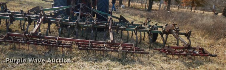 image for item GK9478 John Deere 1100 chisel