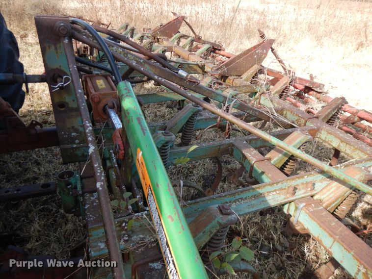 image for item GK9478 John Deere 1100 chisel