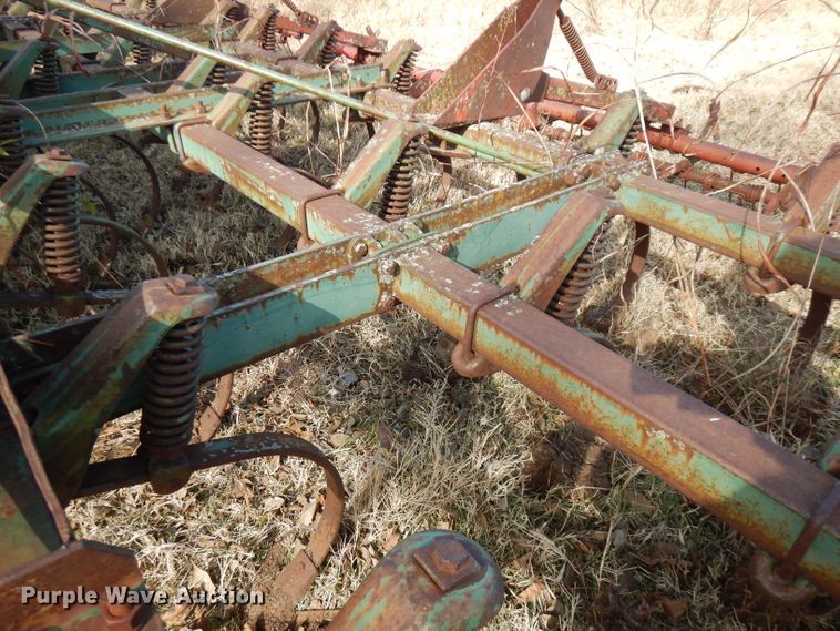 image for item GK9478 John Deere 1100 chisel